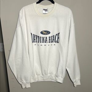 Daytona Beach Florida vintage 2003 White crewneck Sweater with lizard